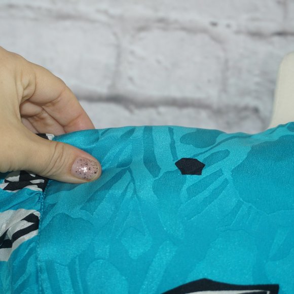 Vintage 80s Silk Floral Polka Dot Dress 8 - Picture 7 of 13